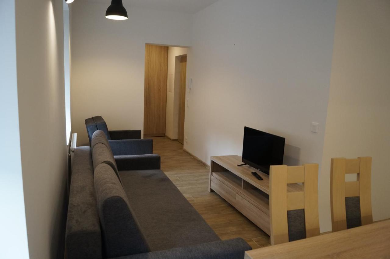 Apartment Sokola Blisko Szpital Im M Kopernika, Orientarium Zoo, Atlas Arena, Ec1, Mandoria *